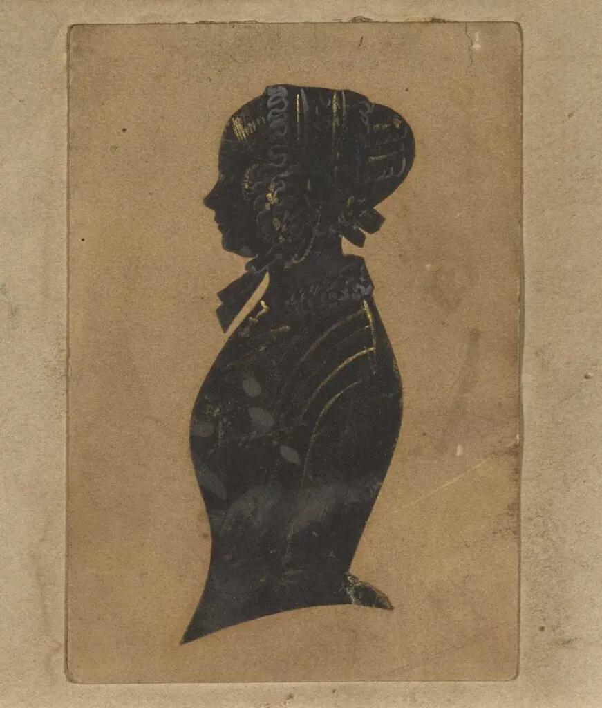 Un portrait silhouette peint et orné, datant de l'âge d'or de cet art